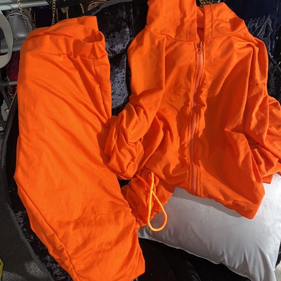 Stylish 2pc Orange Outfit - Picture 8 of 8